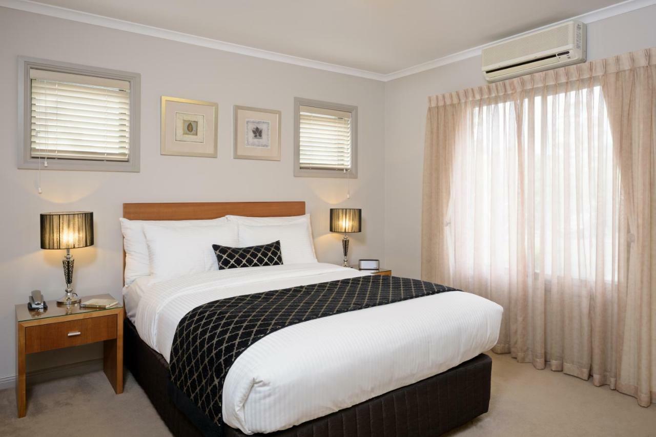 Ringwood Royale Aparthotel Buitenkant foto